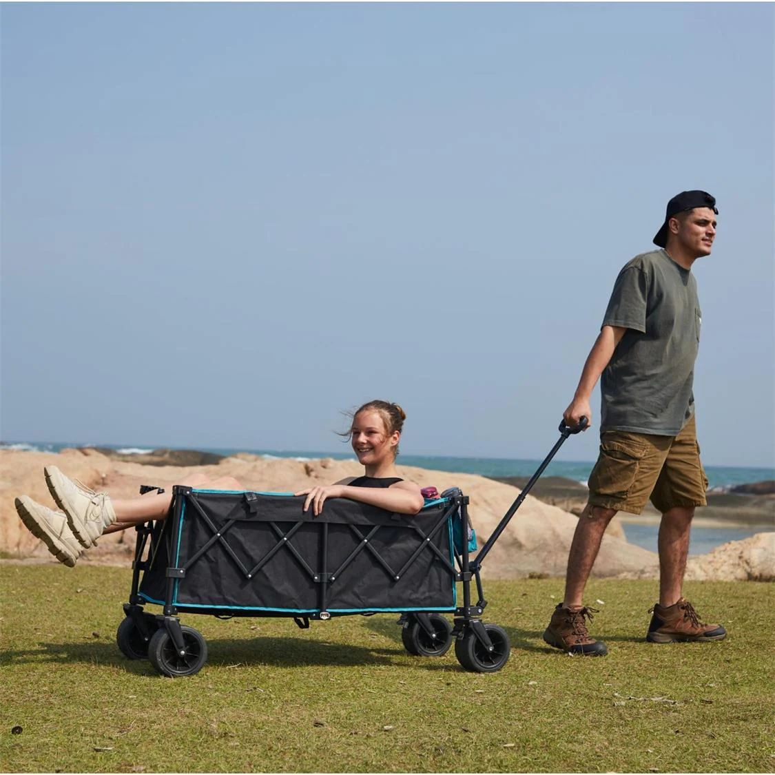 Fundango Heavy Duty Folding Beach Wagon - Image 2