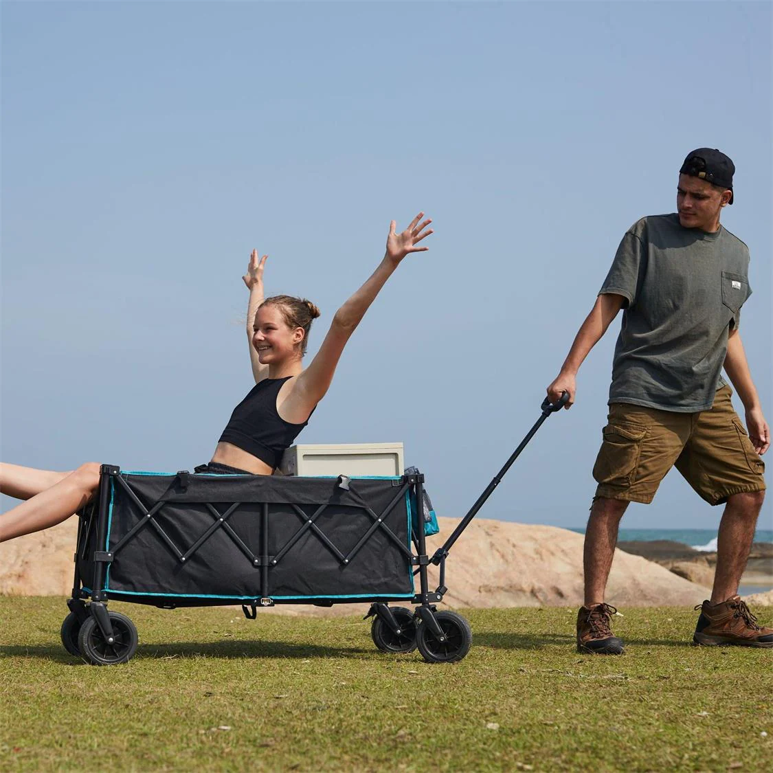 Fundango Heavy Duty Folding Beach Wagon - Image 3