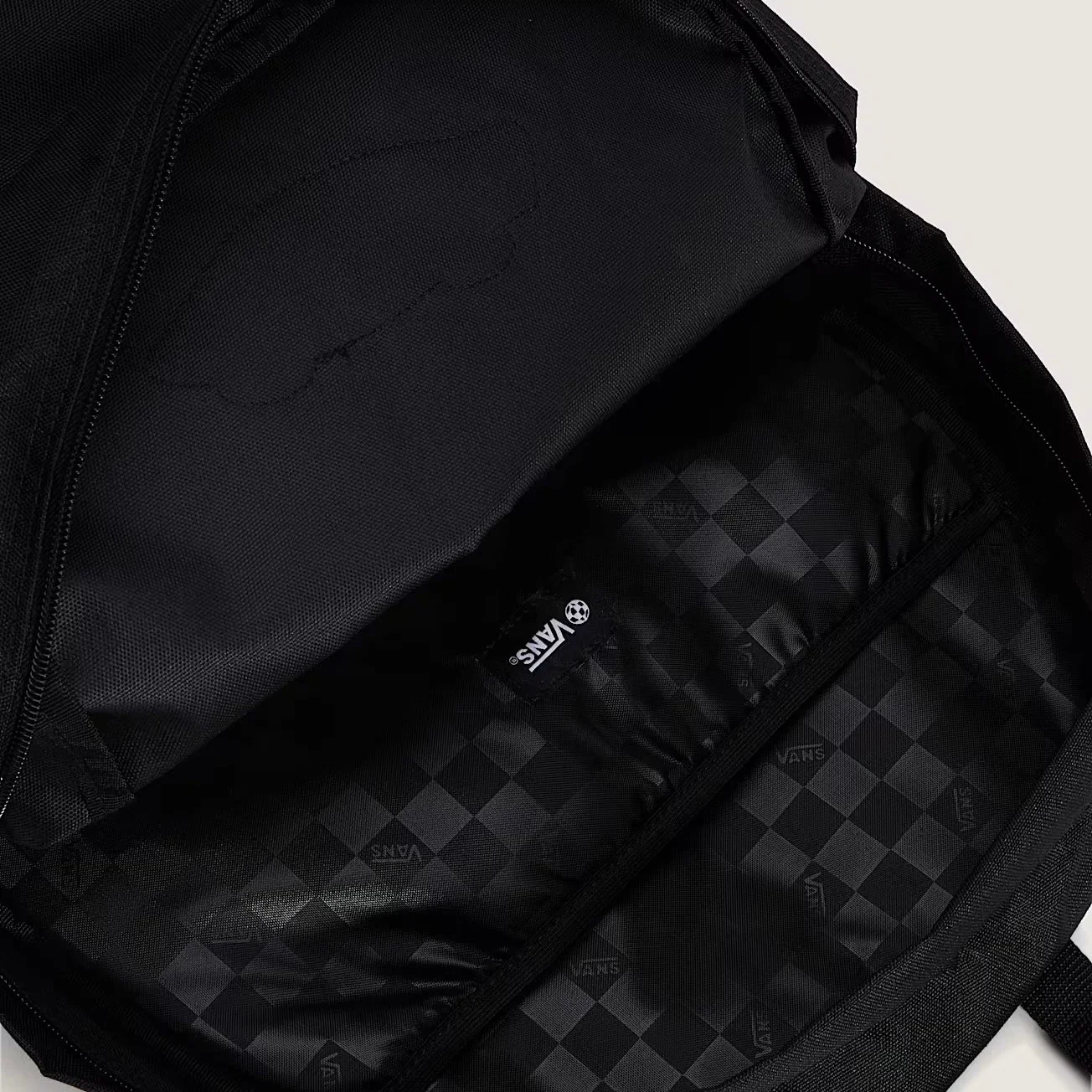 Vans Old Skool Classic Backpack - Black - Image 6